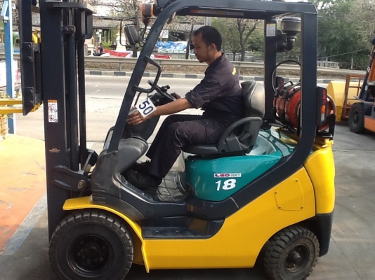 ขายรถโฟลค์ลิฟท์1.5ตันใช้แก๊ส100\%