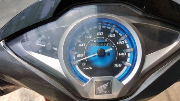 รถมือสอง เกรดรถใหม่ HONDA WAVE 125i NEW ตัว TOP ล้อแม็กหน้าและหลัง