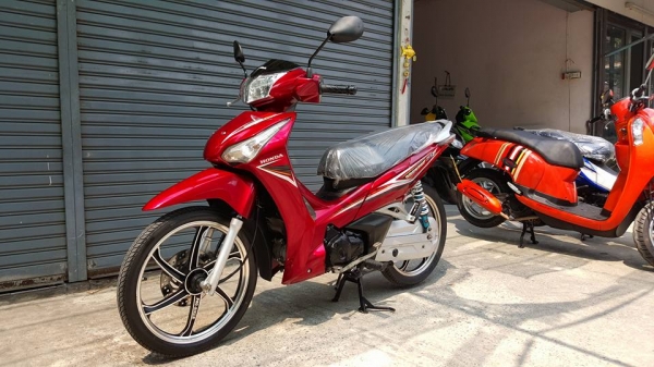 รถมือสอง เกรดรถใหม่ HONDA WAVE 125i NEW ตัว TOP ล้อแม็กหน้าและหลัง