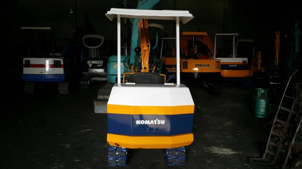 ขาย รถขุด KOMATSU รุ่น PC05 มือสองญี่ปุ่น เครื่องยนต์ดีเซล 3สูบ แทรกยางสวย สลักแน่น ลงดินบิดตัวแรงดี สามารถขึ้นรถปิคอัพ มือถือ/LINE ID : 0818753444 ขาย รถขุด KOMATSU รุ่น PC05 มือสองญี่ปุ่น เครื่องยนต์ดีเซล 3สูบ แทรกยางสวย สลักแน่น ลงดินบิดตัวแรงดี สามารถขึ้นรถปิคอัพ มือถือ/LINE ID : 0818753444