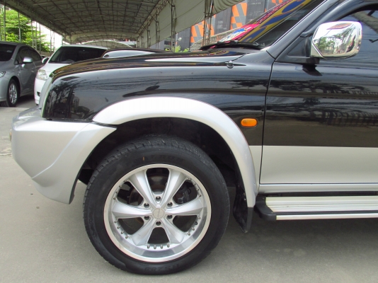 MITSUBISHI G-WAGON 2.8 4WD AT ปี2004 MITSUBISHI G-WAGON 2.8 4WD AT ปี2004