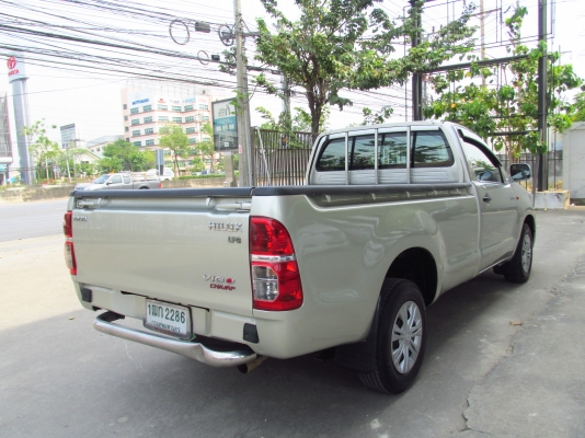 TOYOTA VIGO 2.7 SINGLE LPG ปี2013