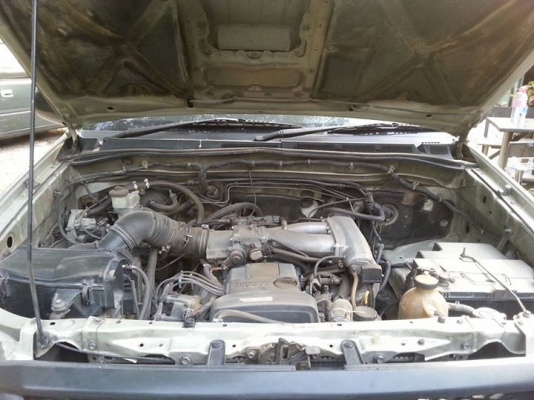 toyota vigo หัวเดียว ปี 05 เครื่อง 2J เกียร์ธรรมดา toyota vigo หัวเดียว ปี 05 เครื่อง 2J เกียร์ธรรมดา