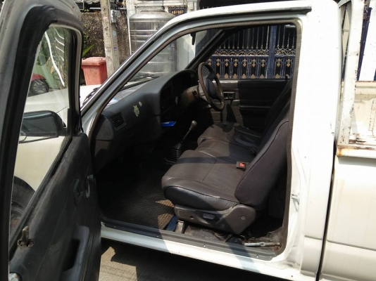 TOYOTA HILUX ปี 1991 เครื่องดีเซล TOYOTA HILUX ปี 1991 เครื่องดีเซล