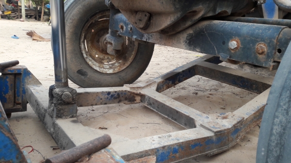 ขายตามสภาพ รถไถ 6600 มีผาล7 ขายตามสภาพ รถไถ 6600 มีผาล7