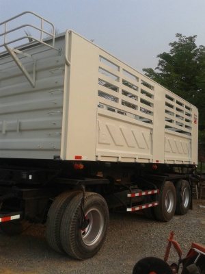 ขายหางพ่วงดั้ม3เพลา ดั้มสามมิตรปี56 ยาง80-\% หางสวยมากๆ