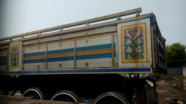 ขายหางเซมิดั้ม3คานแท้ยาว9ม. ขายหางเซมิดั้ม3คานแท้ยาว9ม.