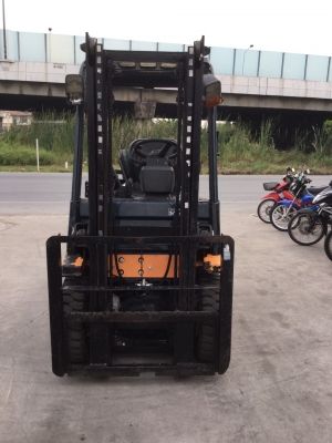 รถยก โตโยต้า รุ่น7 เสา3เมตร เบนซินติดแก๊ส