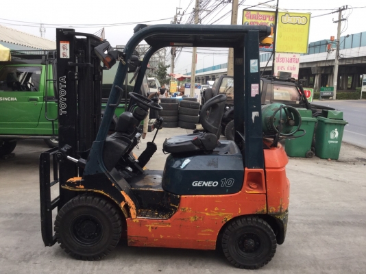 รถยก โตโยต้า รุ่น7 เสา3เมตร เบนซินติดแก๊ส