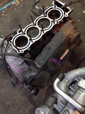 ขายเครื่องยามาฮ่า4จังหวะ1100 สองชุด