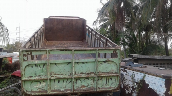 ขายกระบะดั้ม ข้างปิเนียม ราคา80,000พร้อมปั๊ม