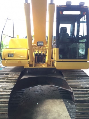 ขายด่วน!! KOMATSU PC200-8 M0 5,800ชม. สภาพสวยมากค่ะ