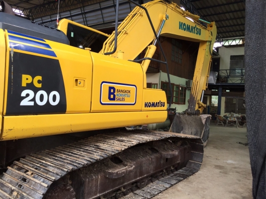 ขายด่วน!! KOMATSU PC200-8 M0 5,800ชม. สภาพสวยมากค่ะ ขายด่วน!! KOMATSU PC200-8 M0 5,800ชม. สภาพสวยมากค่ะ