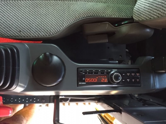 ขายด่วน!! KOMATSU PC200-8 M0 5,800ชม. สภาพสวยมากค่ะ ขายด่วน!! KOMATSU PC200-8 M0 5,800ชม. สภาพสวยมากค่ะ