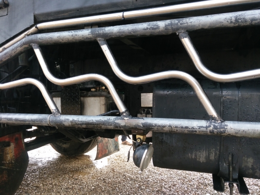 ขาย10ล้อเมกก้าเพลาเดียวเครื่อง220ปี2548ยางเรเดียลสภาพพร้อมใช้งานรถเจ้าของเดียวออกจากศูนย์แท้ๆยาว6.50เมตร