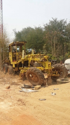 ขายเกรดเดอร์ komatsu GD37-5H