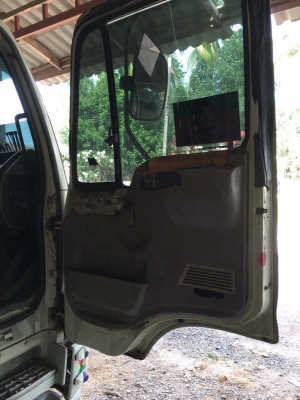 ขายรถ6ล้อดั้มพ์ HINO FF3HGKD เครื่อง 195แรงม้า ยาง9 สวยเดิม สนใจโทร 081-970-1072