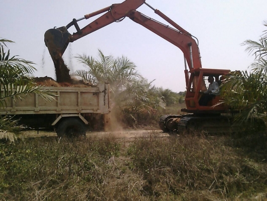 ขาย แบคโฮ PC120 สภาพพร้อมใช้งาน เอกสารใบซื้อขาย รถใช้งานอยู่ประจำ ราคาต่อรองได้