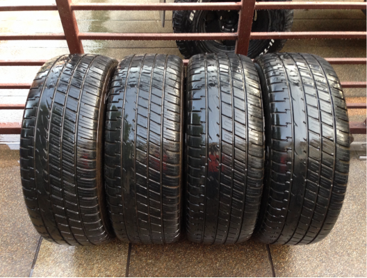 ล้อ MR II ขอบ20 กว้าง 9นิ้ว ET20 สภาพสวย95\% ไม่มีซ่อม พร้อมยางปี14 ดอกเต็ม ใช้กันยาว ราคาเร้าใจ