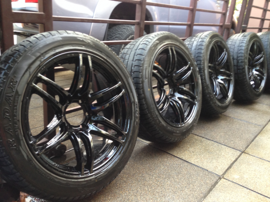 ล้อ MR II ขอบ20 กว้าง 9นิ้ว ET20 สภาพสวย95\% ไม่มีซ่อม พร้อมยางปี14 ดอกเต็ม ใช้กันยาว ราคาเร้าใจ