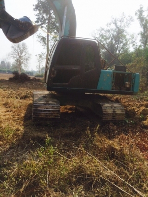 ขายรถขุดแบ็คโค SK200-3มาร์คทรี ไฟฟ้าเต็ม เอวแน่น เอกสารใบอินวอยซ์ ช่วงล่างเต็ม โซ่ใหม่ ลูกเลอร์ดี พร้อมลงลุยงาน