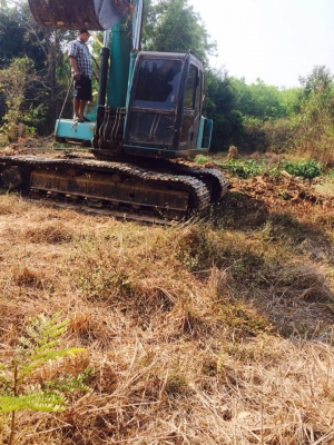 ขายรถขุดแบ็คโค SK200-3มาร์คทรี ไฟฟ้าเต็ม เอวแน่น เอกสารใบอินวอยซ์ ช่วงล่างเต็ม โซ่ใหม่ ลูกเลอร์ดี พร้อมลงลุยงาน