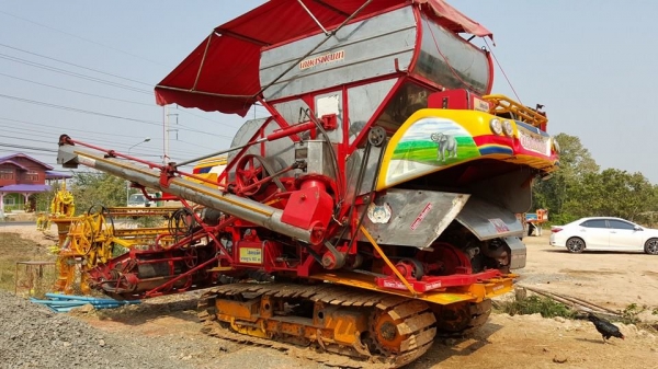 ขายรถเกี่ยวข้าว เกษตรพัฒนา เจ้าช้างไวไฟตัวเดิน12ปั๊ม23 เครื่องมิตซู240แรง สภาพพร้อมลุยงานเดิมสวย