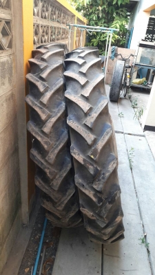 ขาย กะทะ+ยาง เก่านอกแท้ๆ สำหรับทำรุ่นหรือฉีดยา  ของรถไถฟอด