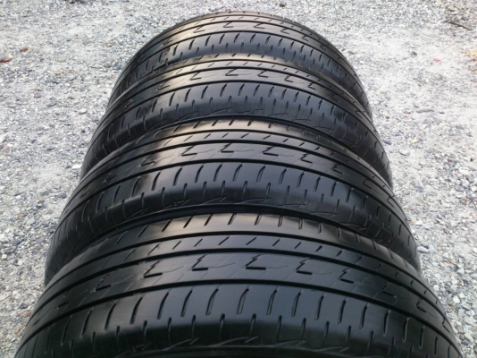 ขายยาง บริดสโตน อีโคเปีย 175/65R15 ยางสัปดาห์ที่03ปี15 ยางดอกเต็มสวยสดนิ่มลึกเท่ากันไม่แตกลายไม่ร้าวไม่มีปะ จำนวน 1 ชุด ขายยาง บริดสโตน อีโคเปีย 175/65R15 ยางสัปดาห์ที่03ปี15 ยางดอกเต็มสวยสดนิ่มลึกเท่ากันไม่แตกลายไม่ร้าวไม่มีปะ จำนวน 1 ชุด