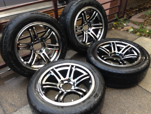 ล้อ 20 สภาพสวย ไม่มีซ่อม พร้อมยาง 265 50 20 ปี13 ดอกเยอะ พร้อมใช้งาน ราคาเร้าใจ