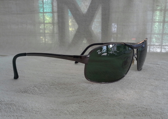 แว่นตา เรย์-แบน ตัวแท้!  Ray-Ban Gunmetal made in Italy