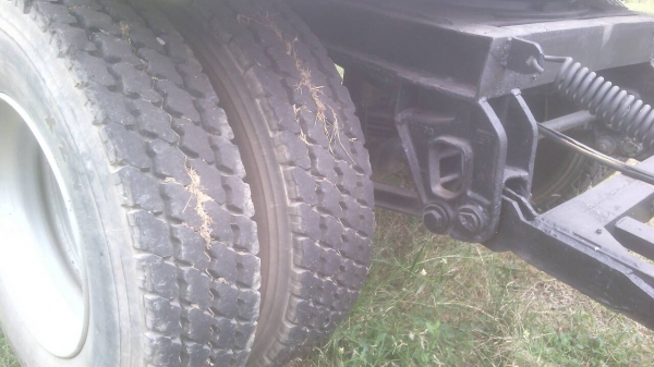 ขายด่วนหางพ่วงไมดั้ม3เพลาแท้ยาว7.40เมตรยางเต็มสภาพสวย