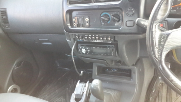 สีใหม่ พร้อมใช้ รุ่นยอดนิยม 2500 cc.