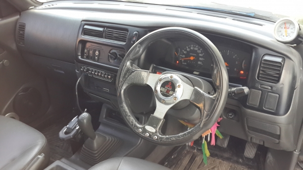 สีใหม่ พร้อมใช้ รุ่นยอดนิยม 2500 cc.