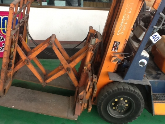 ขายรถโฟลค์ลิฟท์มีอุปกรณ์พิเศษโหลดตู้สินค้า