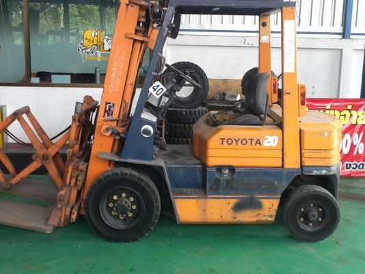 ขายรถโฟลค์ลิฟท์มีอุปกรณ์พิเศษโหลดตู้สินค้า