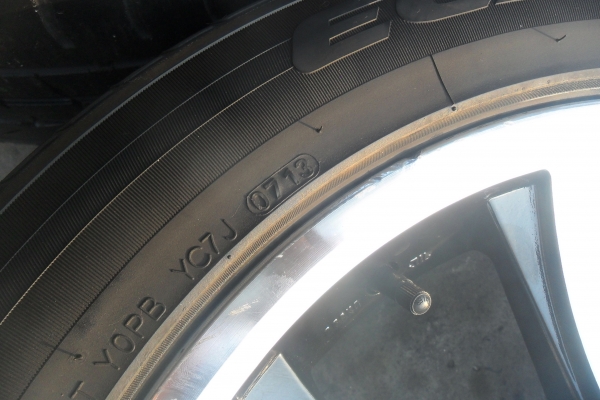 ล้อแม็ก17นิ้ว6รู พร้อมยาง สวยๆ 4 ล้อ ราคา 7900 บาท ล้อแม็ก17นิ้ว6รู พร้อมยาง สวยๆ 4 ล้อ ราคา 7900 บาท