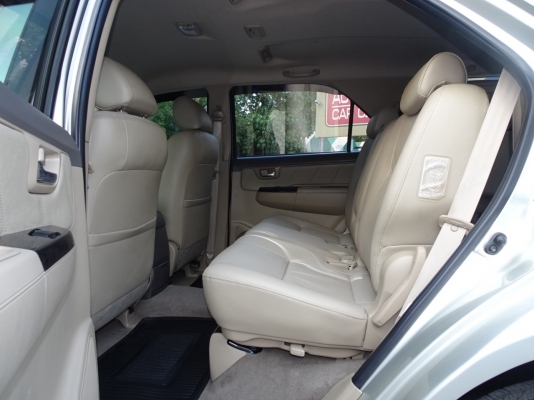 TOYOTA FORTUNER 3.0V (NAVI) AT ปี2014