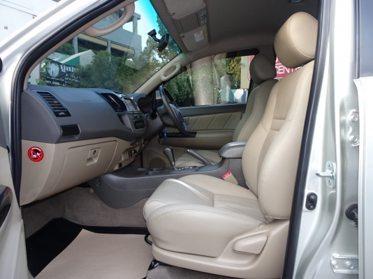 TOYOTA FORTUNER 3.0V (NAVI) AT ปี2014