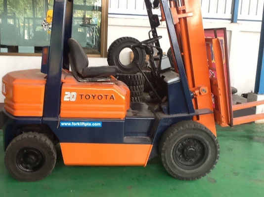 ขายถูกผ่อนได้ดาวน์50\%ผ่อนได้2งวด5FG20toyota