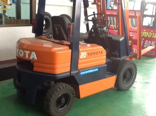 ขายถูกผ่อนได้ดาวน์50\%ผ่อนได้2งวด5FG20toyota