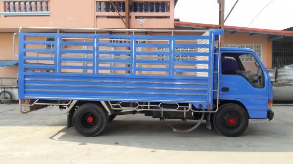 Isuzu Nkr66Lx5T เครื่อง 4HF-120 แรงม้า กระบะสแตนแหลส กว้าง 2.00 ม. ยาว 4.50 ม. ทะเบียนพร้อมโอน