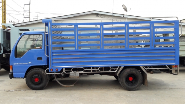 Isuzu Nkr66Lx5T เครื่อง 4HF-120 แรงม้า กระบะสแตนแหลส กว้าง 2.00 ม. ยาว 4.50 ม. ทะเบียนพร้อมโอน