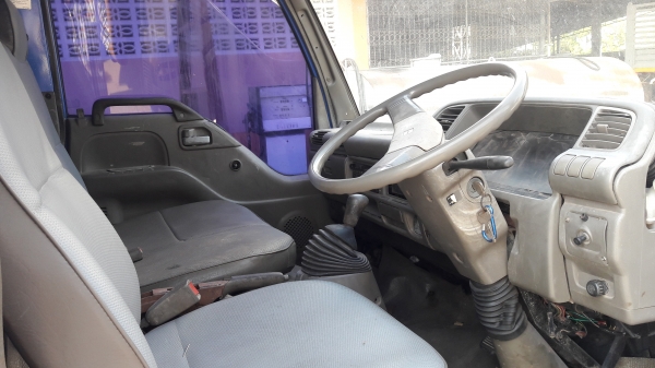 Isuzu Nkr66Lx5T เครื่อง 4HF-120 แรงม้า กระบะสแตนแหลส กว้าง 2.00 ม. ยาว 4.50 ม. ทะเบียนพร้อมโอน