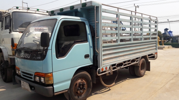 Isuzu Nkr66Lx5T เครื่อง 4HF-120 แรงม้า กระบะสแตนแหลส กว้าง 2.00 ม. ยาว 4.50 ม. ทะเบียนพร้อมโอน