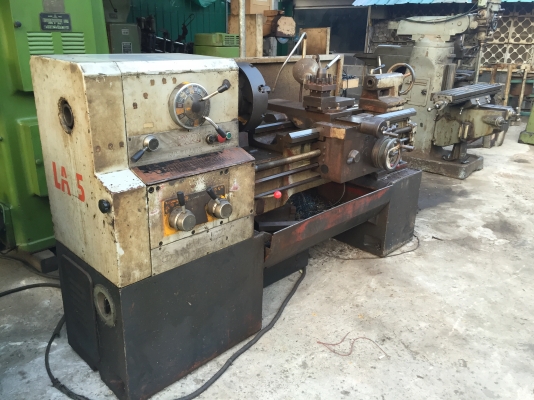 ขายกลึง6ฟุตนิ้วมิลไม่เปลี่ยนเฟือง3เพลาพร้อมใช้ราคาถูกๆ