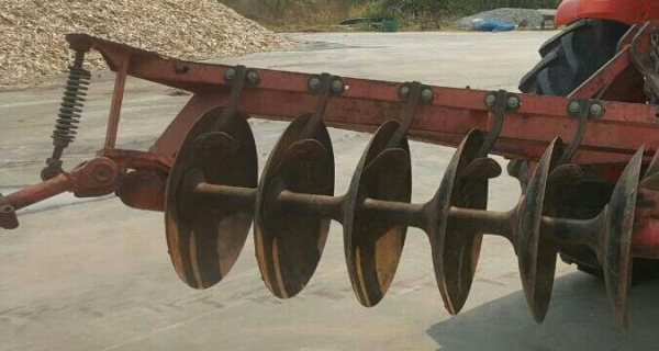 ลดสุดๆงดต่อรองครับ ผานพรวนตราช้าง รุ่นDH266J รถใหญ่