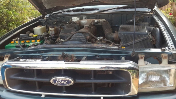 Ford ranger โฟวีลแคบปี44 เล่มพร้อมโอน