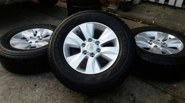 ล้อ toyota revo ขอบ 17 พร้อมยาง 265 65 17 ปี 15 ชุดล่ะ 19500