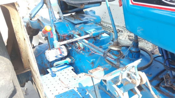 ขายFORD 6600 เครื่องเสื้อลาย เครื่องดี เกยร์ไม่หลุด ระบบไฮดรอลิคดี อุปกรณ์มีดันหน้า ผาน3 ขายFORD 6600 เครื่องเสื้อลาย เครื่องดี เกยร์ไม่หลุด ระบบไฮดรอลิคดี อุปกรณ์มีดันหน้า ผาน3